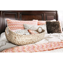 Load image into Gallery viewer, NORTHVILLE Queen Bed