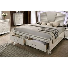 Load image into Gallery viewer, Maddie Cal.King Bed